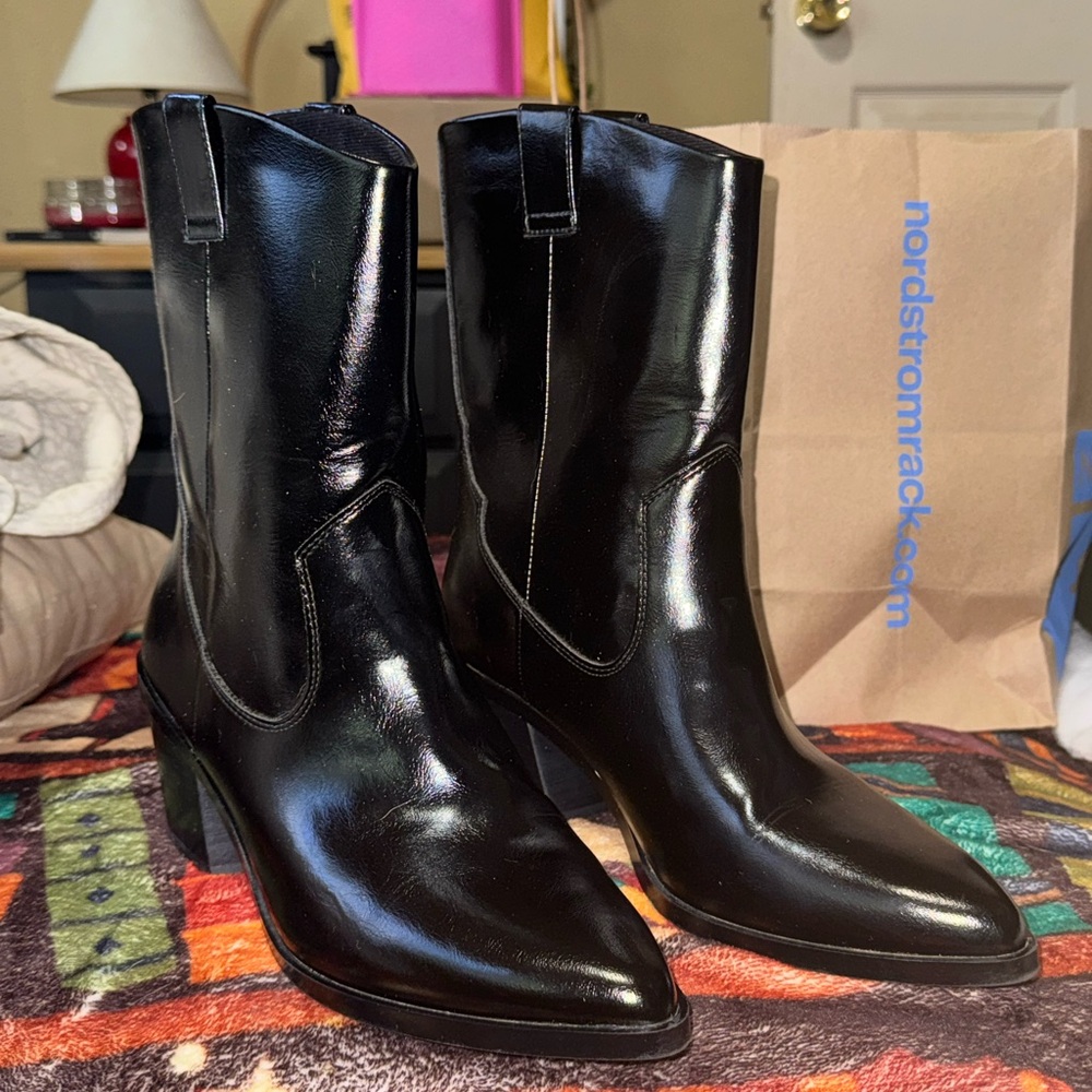 DV DOLCE VITA BLACK ANKLE WESTERN STYLE BOOTS SIZE 8.5 WORN ONCE
